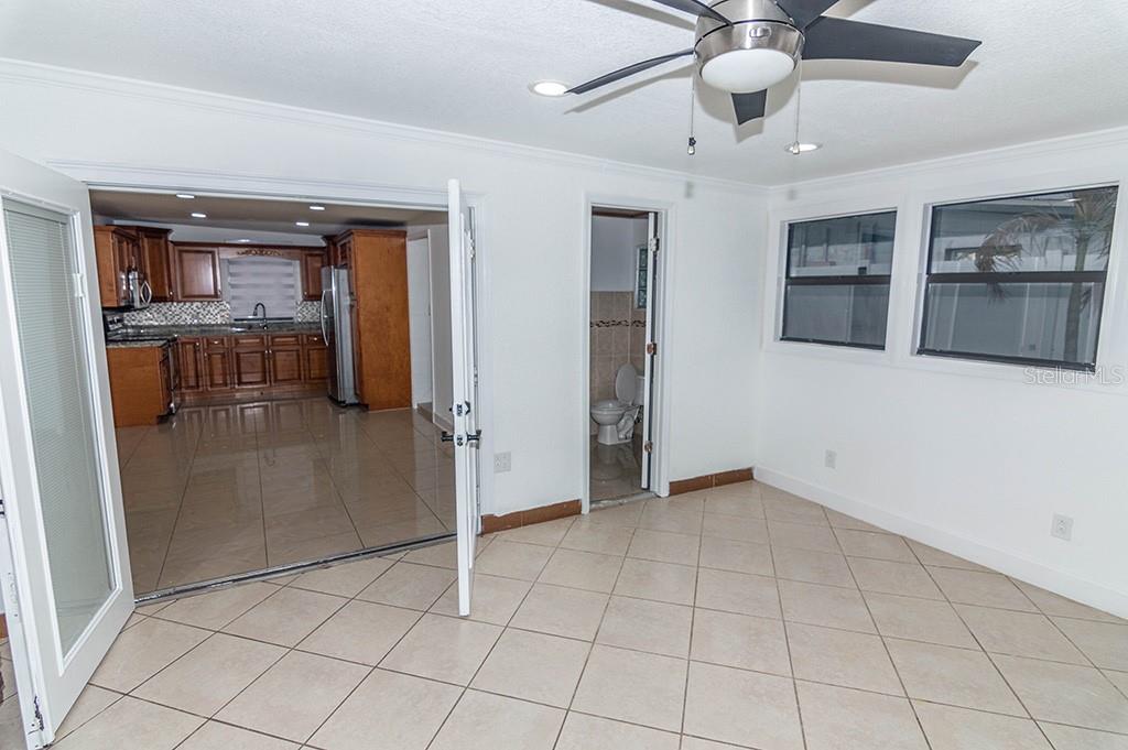 6506 SALINE ST — photo 29