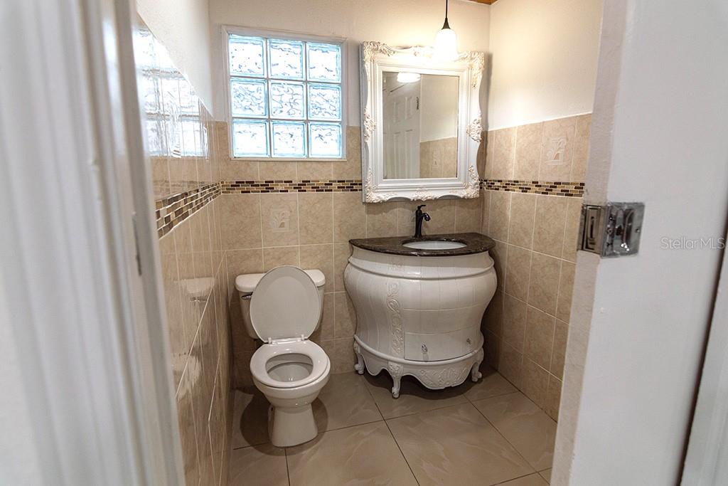 6506 SALINE ST — photo 11