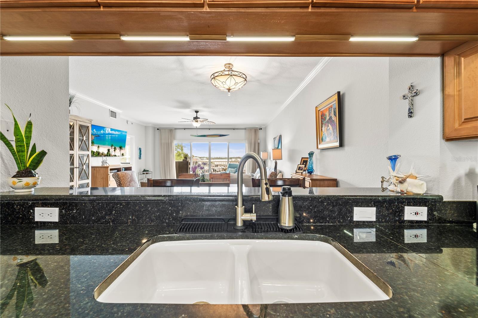 425 150TH AVE #2303 — photo 9