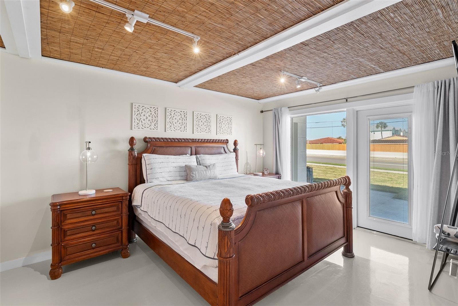 439 CAUSEWAY BLVD — photo 9