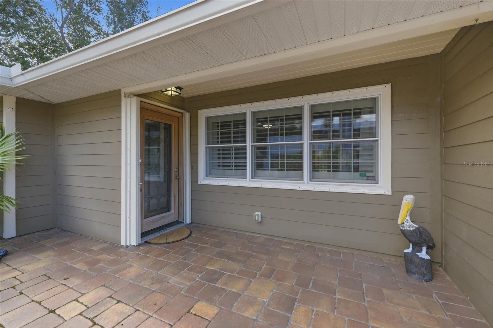 1894 LOMA LINDA ST — photo 2