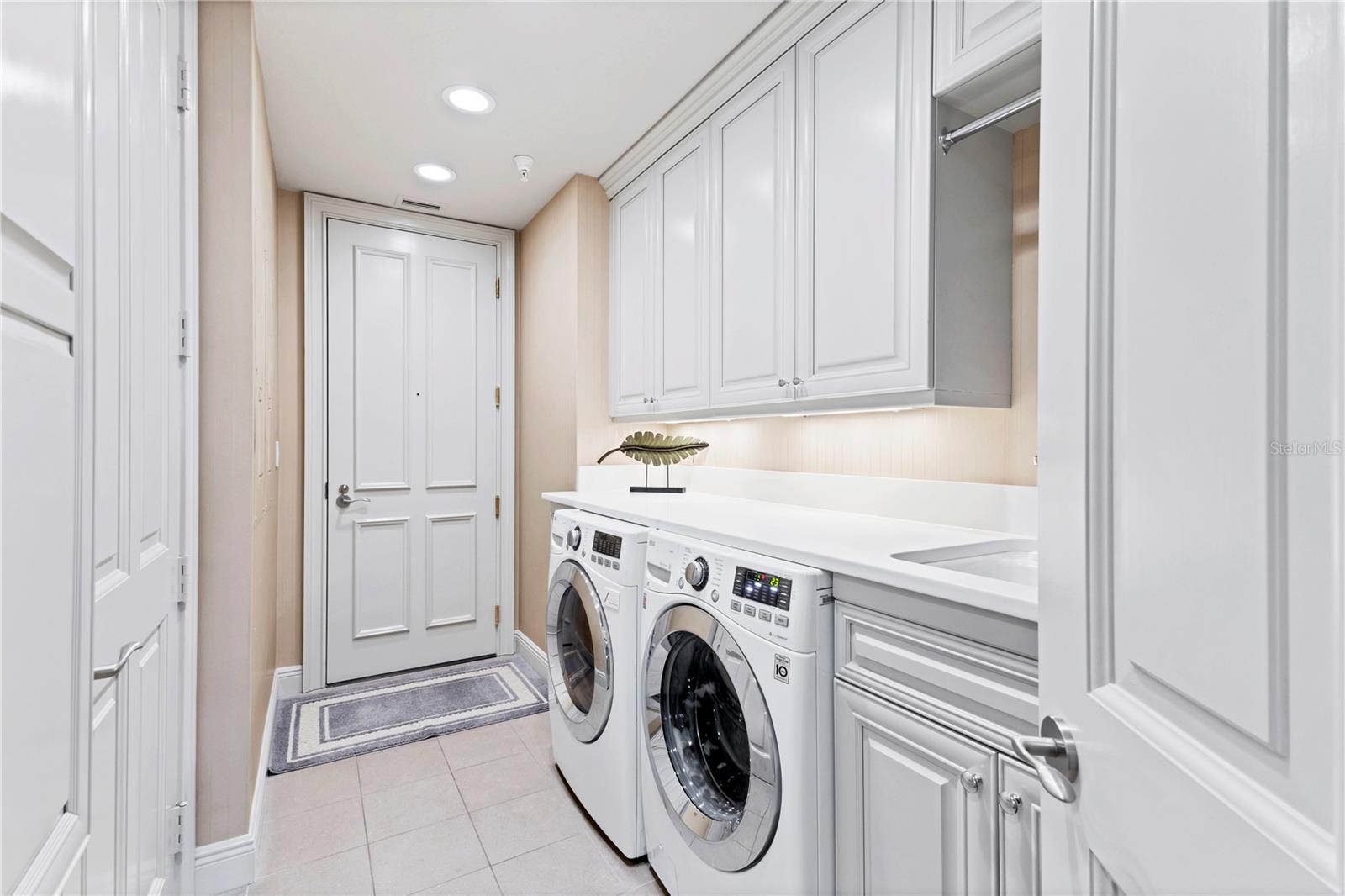 35 WATERGATE DR #1203 — photo 39