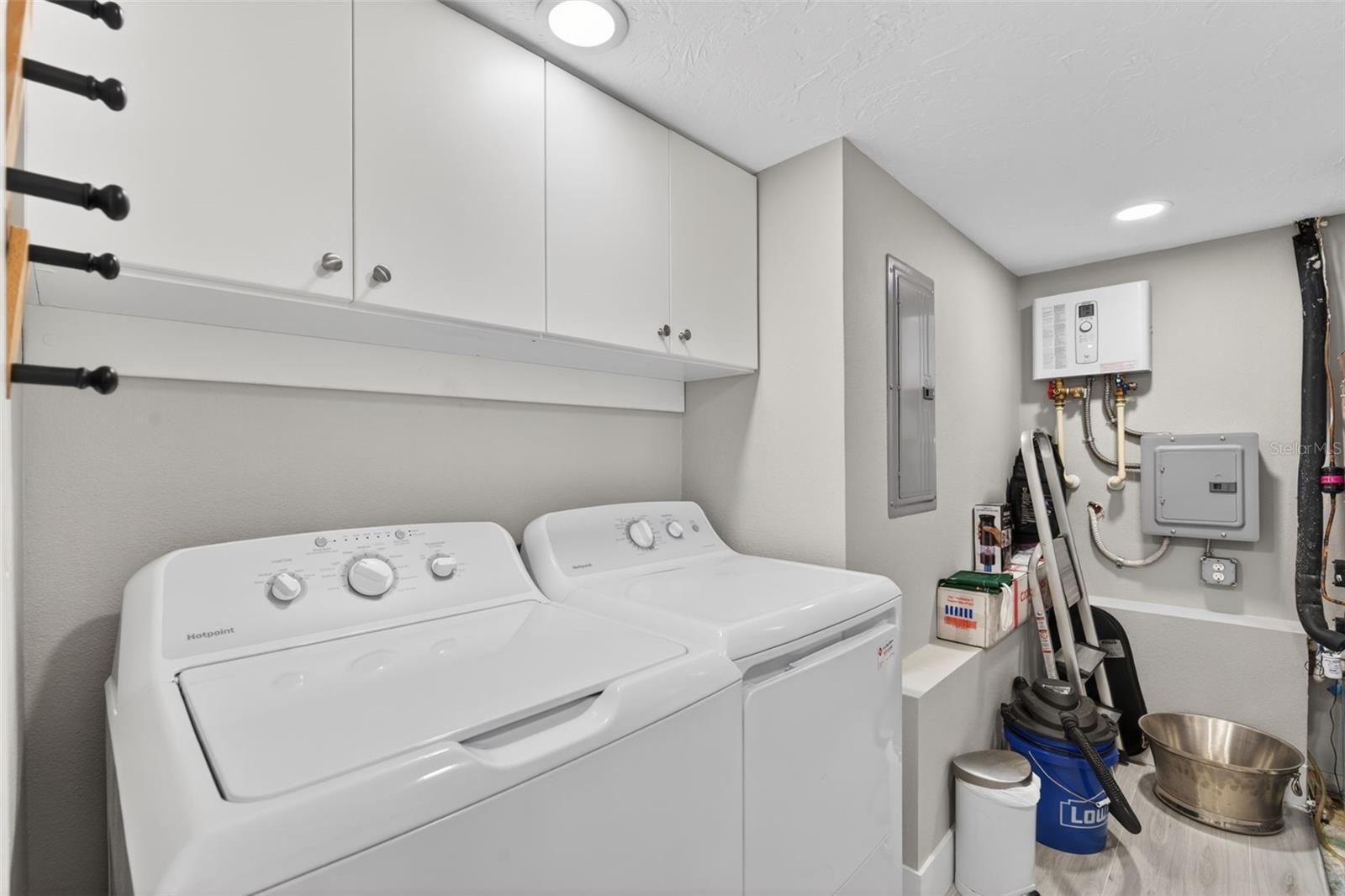 1080 W PEPPERTREE LN #305A — photo 38