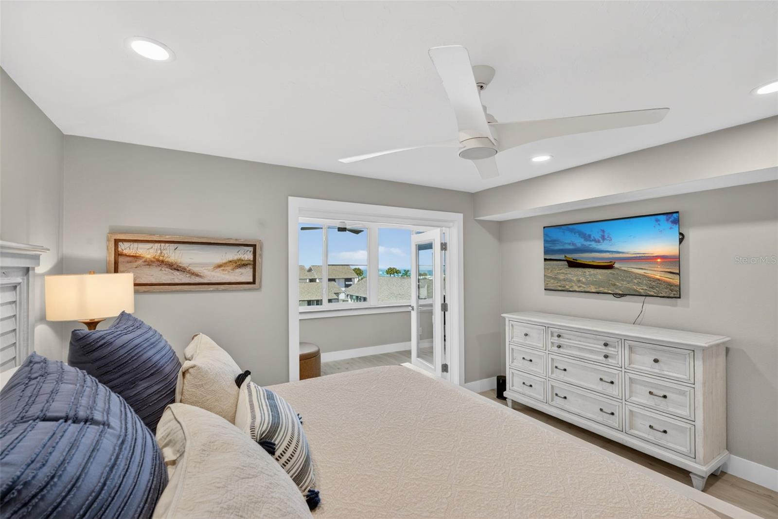 1080 W PEPPERTREE LN #305A — photo 25