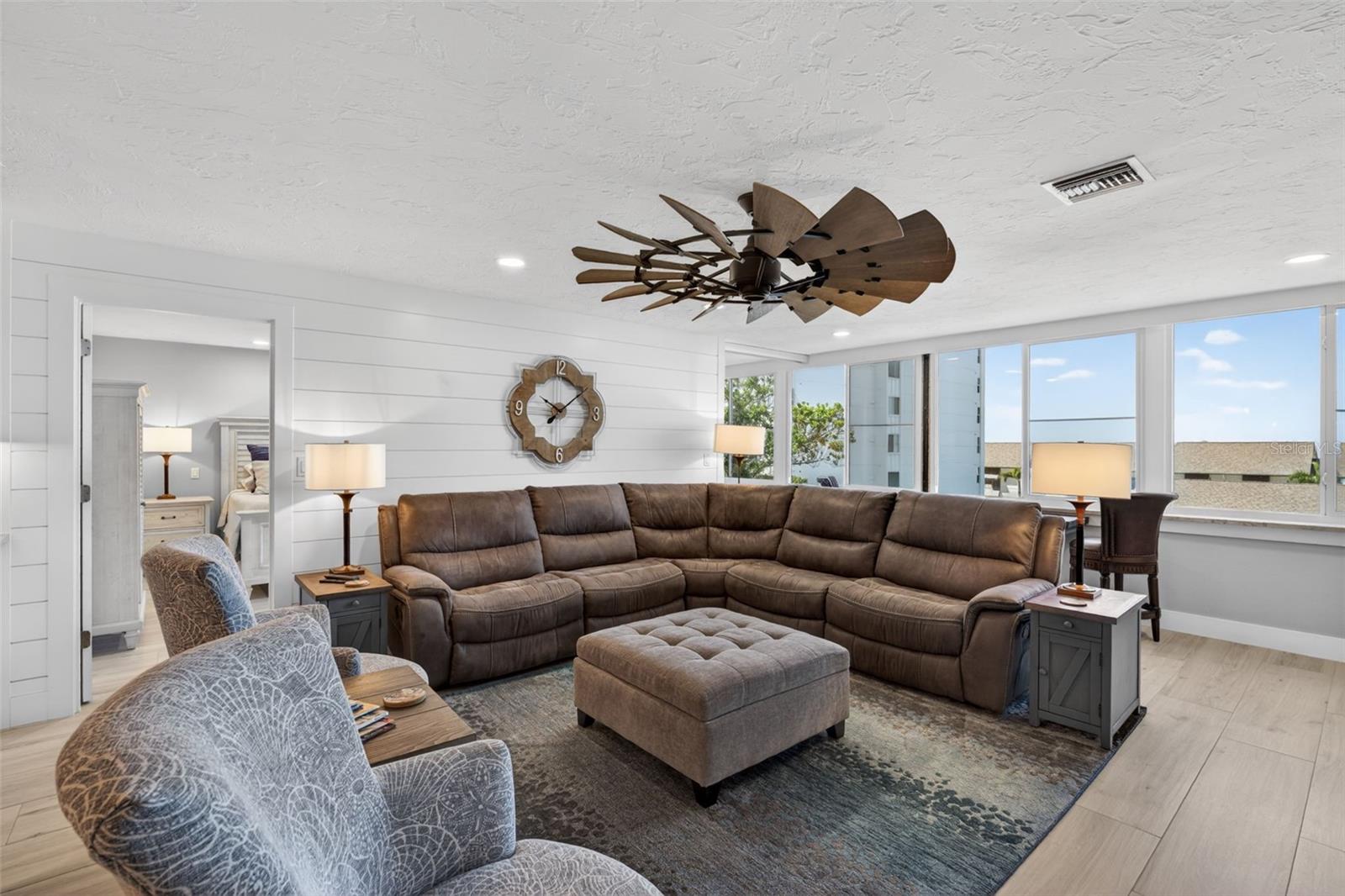 1080 W PEPPERTREE LN #305A — photo 16