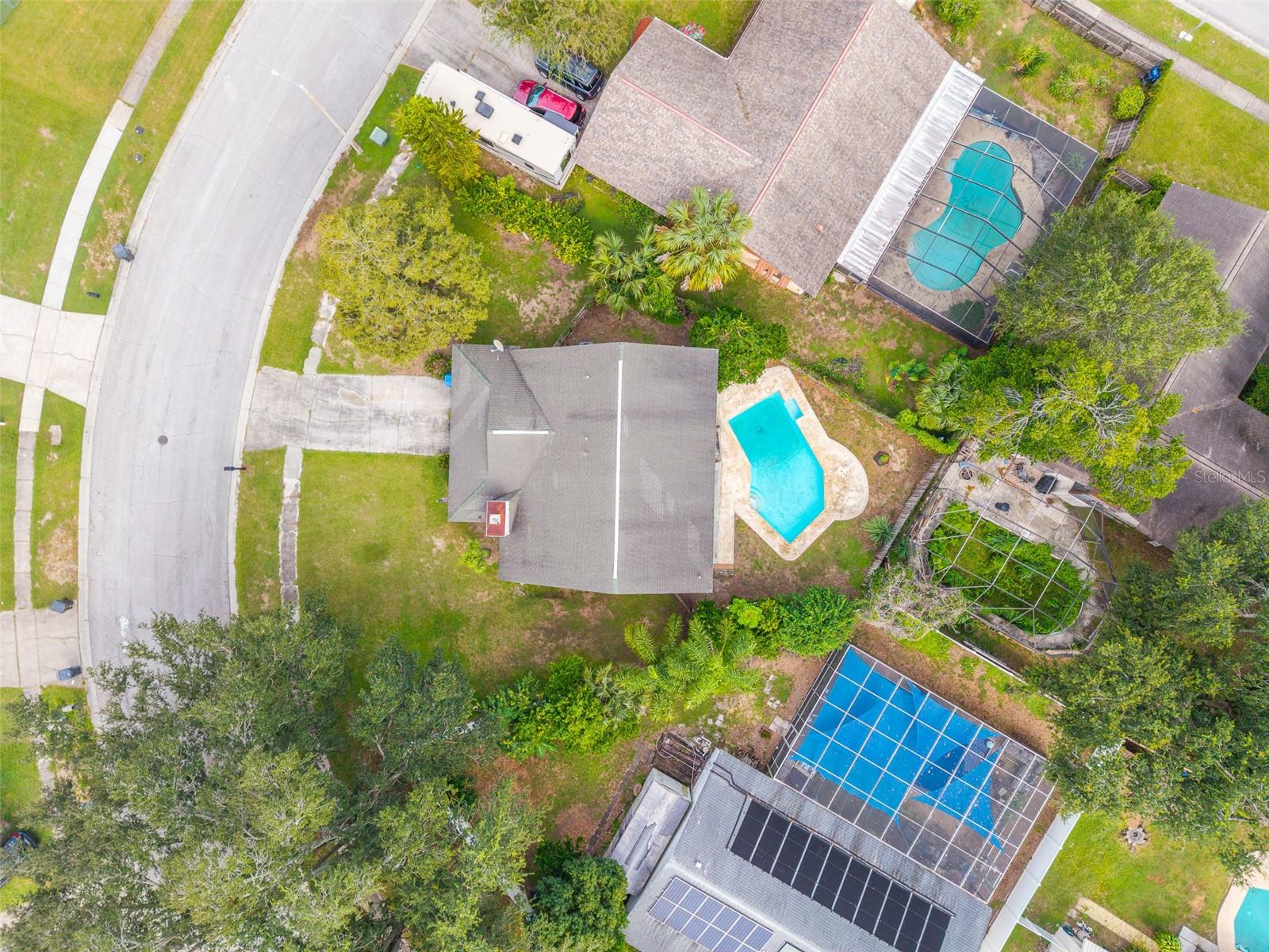 631 STONE DR — photo 33