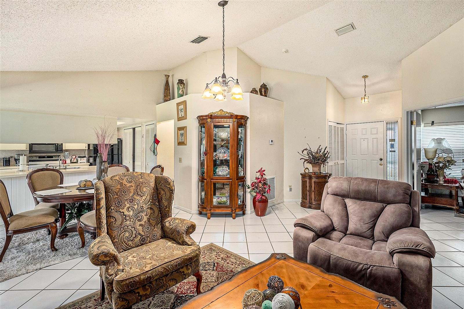 1606 DUSTY ROSE LN — photo 3
