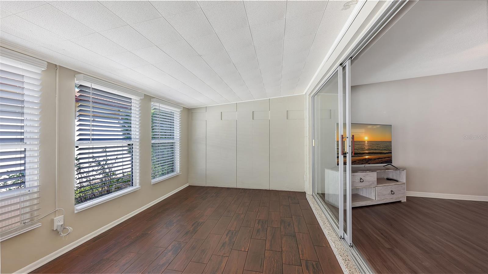 3008 BOWDOIN PL — photo 9