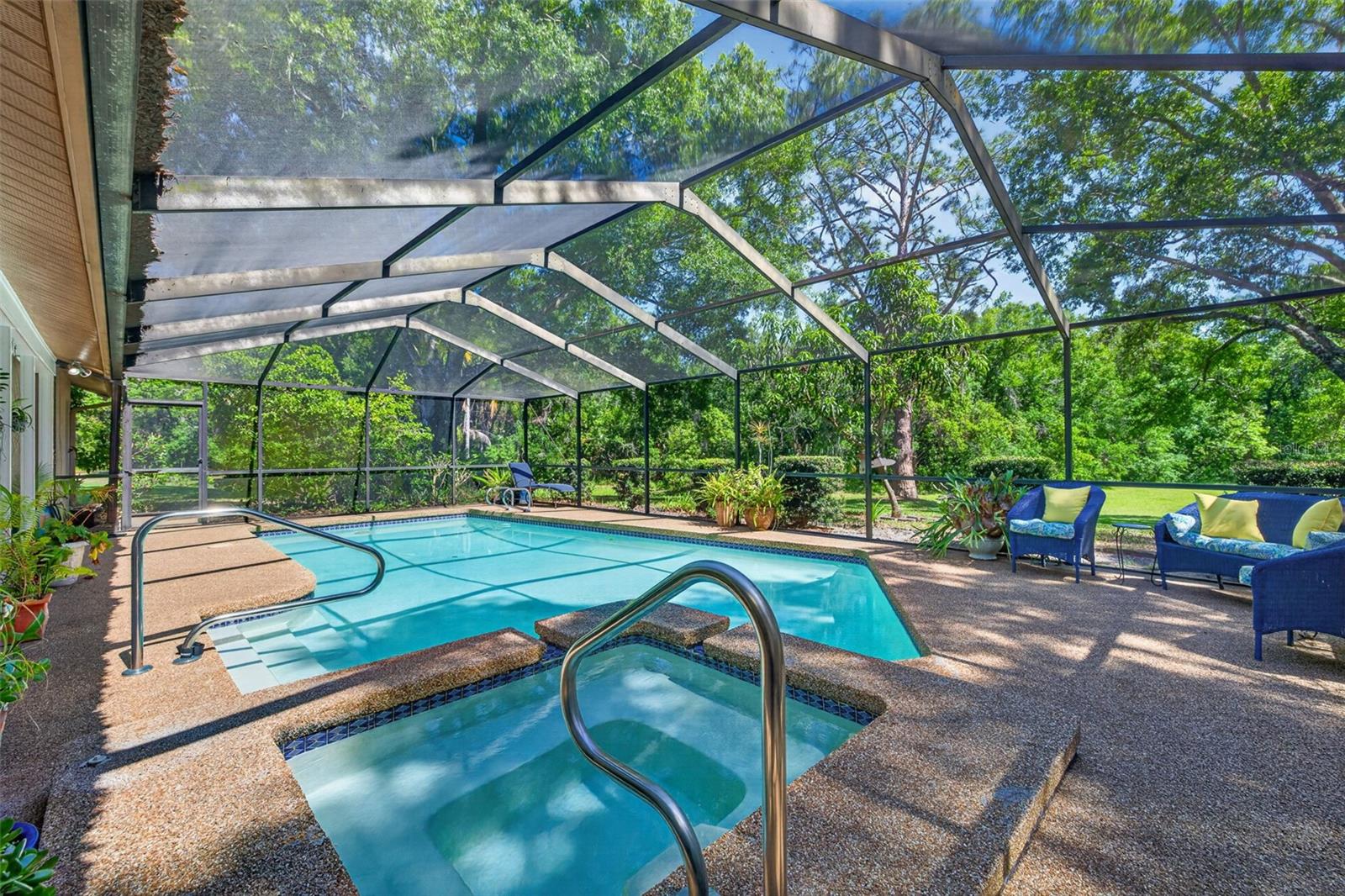 5035 BARROWE DR — photo 32