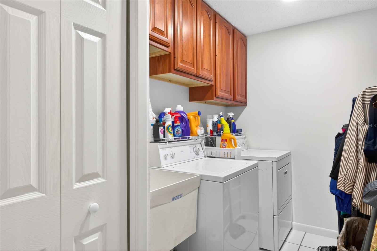 5035 BARROWE DR — photo 28