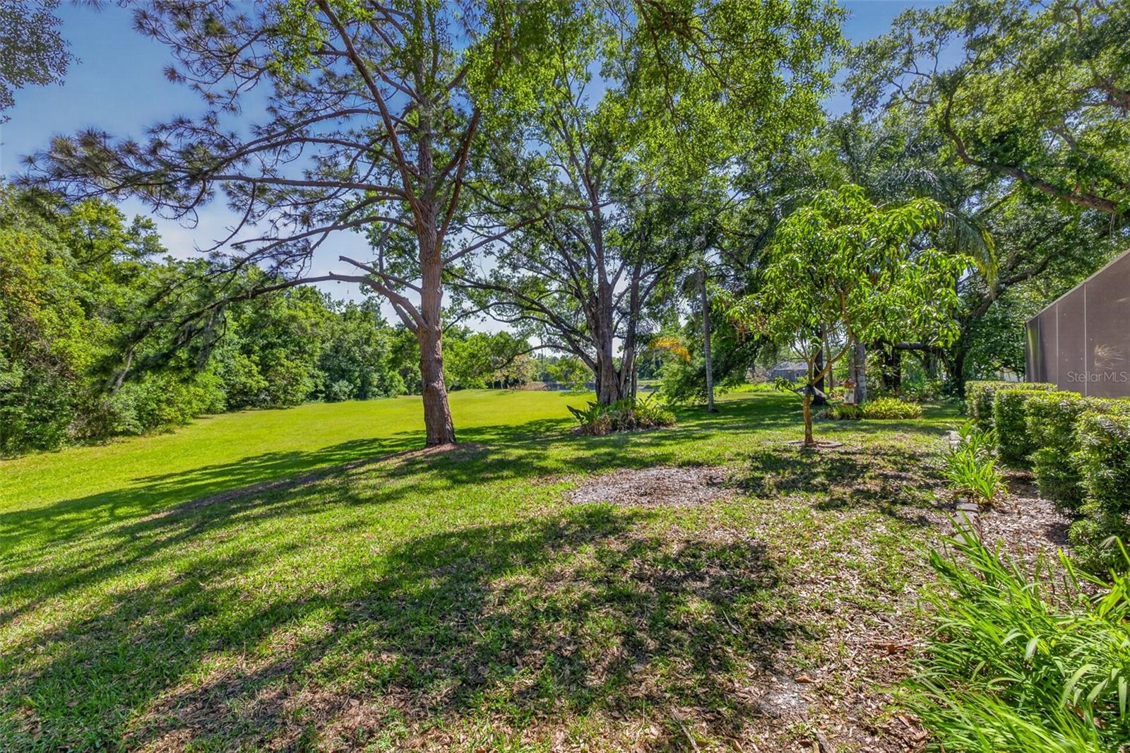 5035 BARROWE DR — photo 35