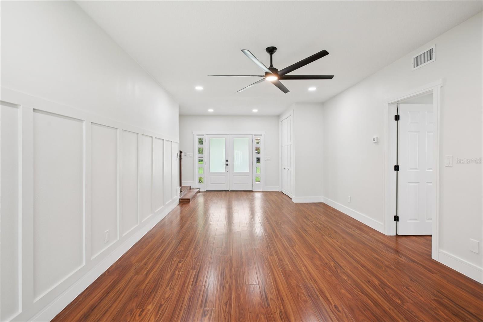 226 WILLOWICK AVE — photo 20
