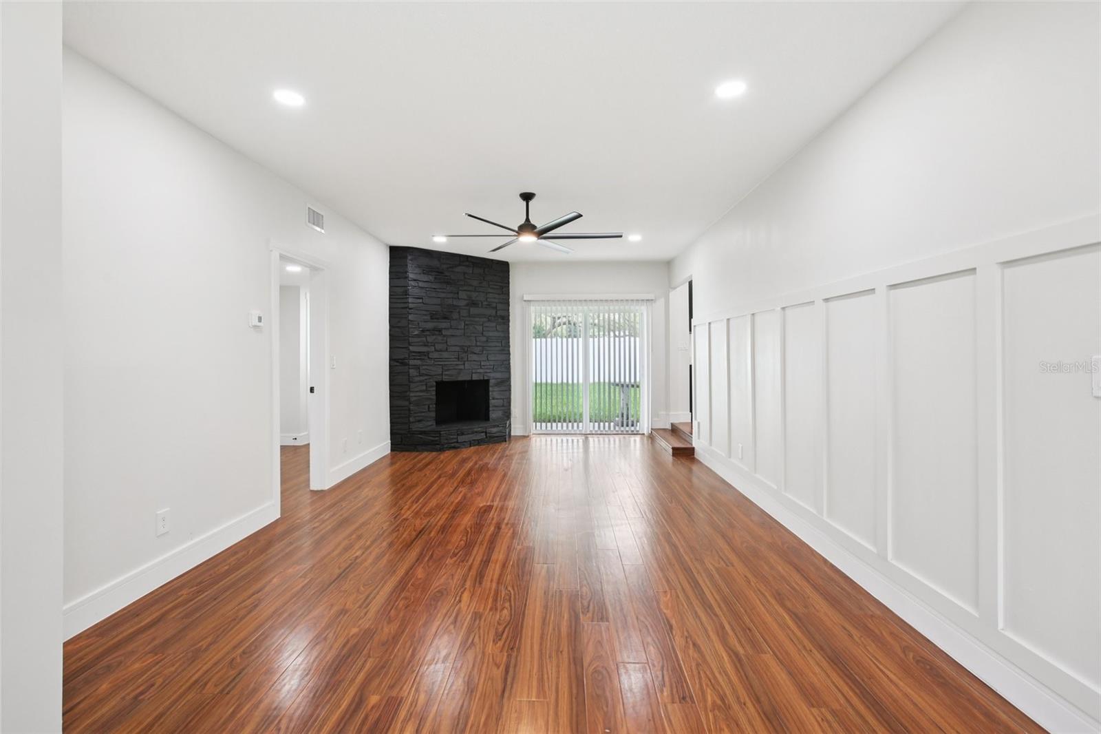 226 WILLOWICK AVE — photo 21