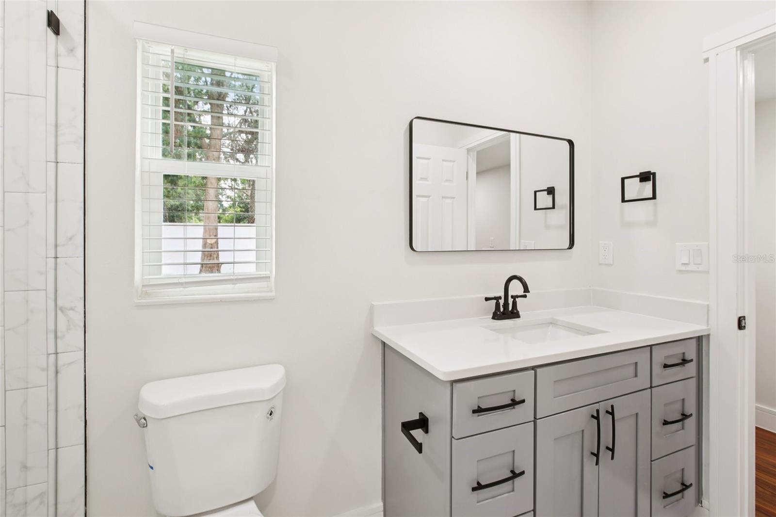 226 WILLOWICK AVE — photo 58