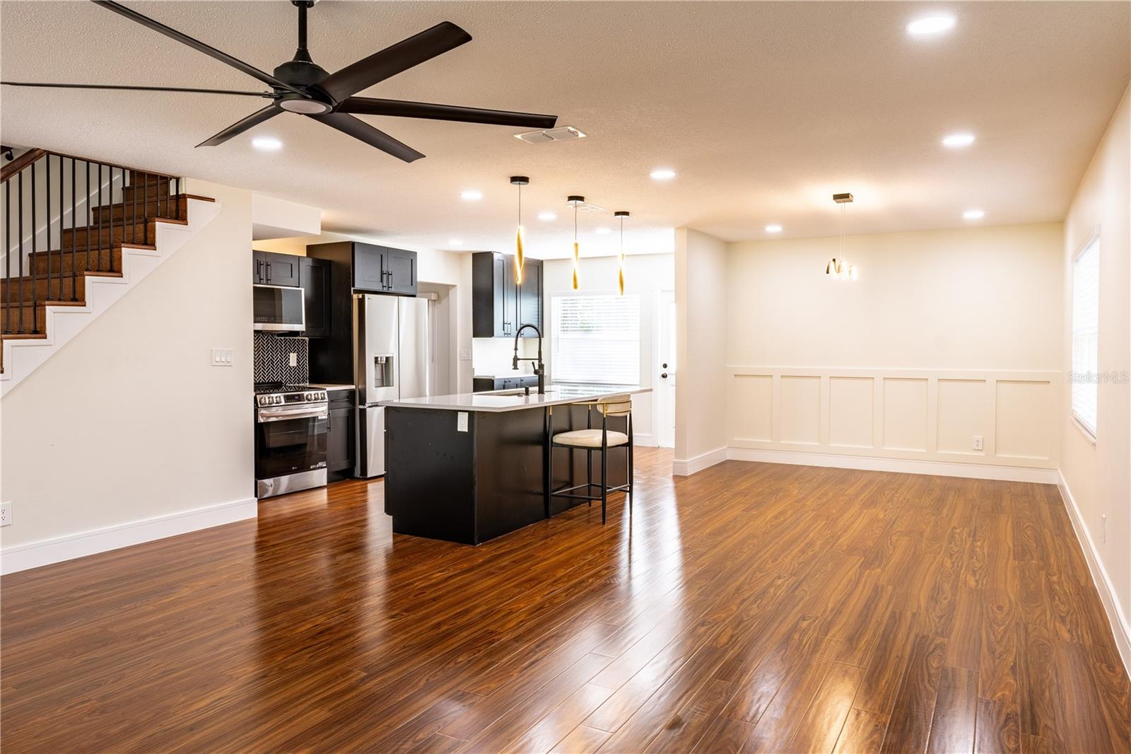 226 WILLOWICK AVE — photo 12