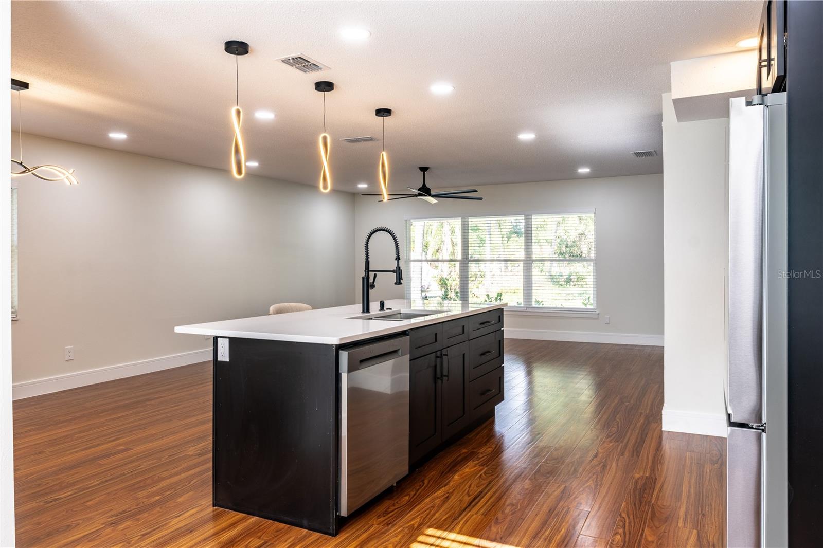 226 WILLOWICK AVE — photo 14