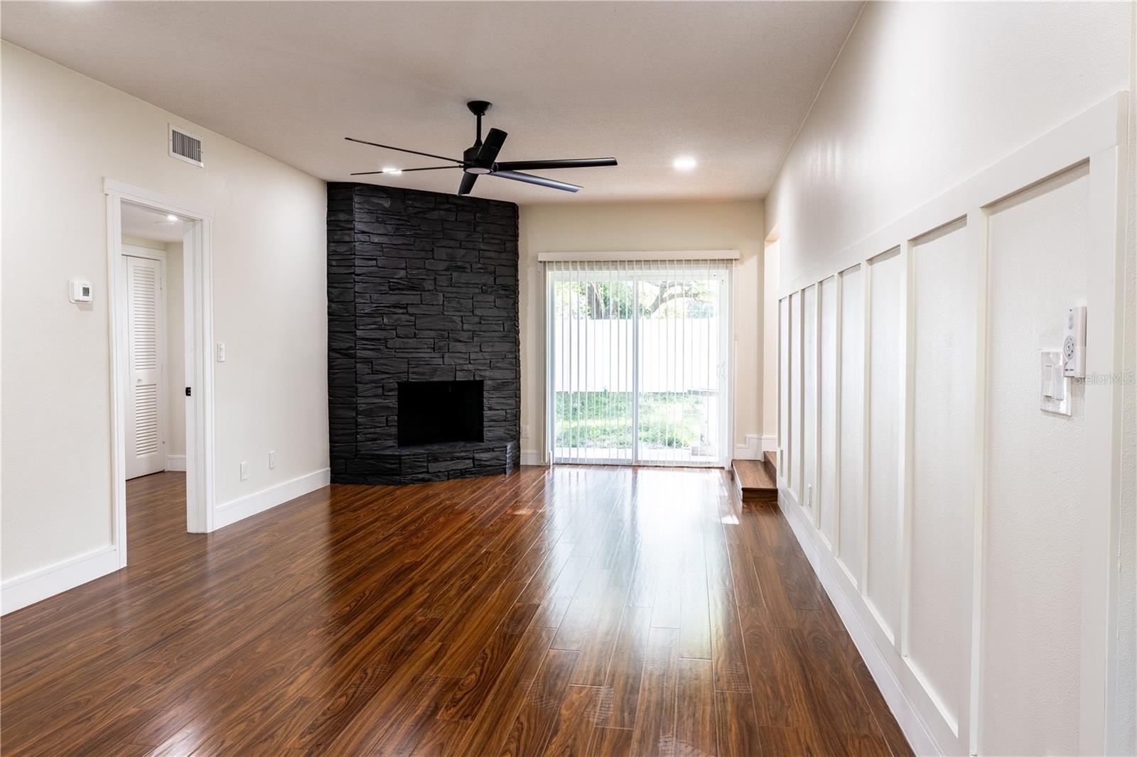 226 WILLOWICK AVE — photo 22