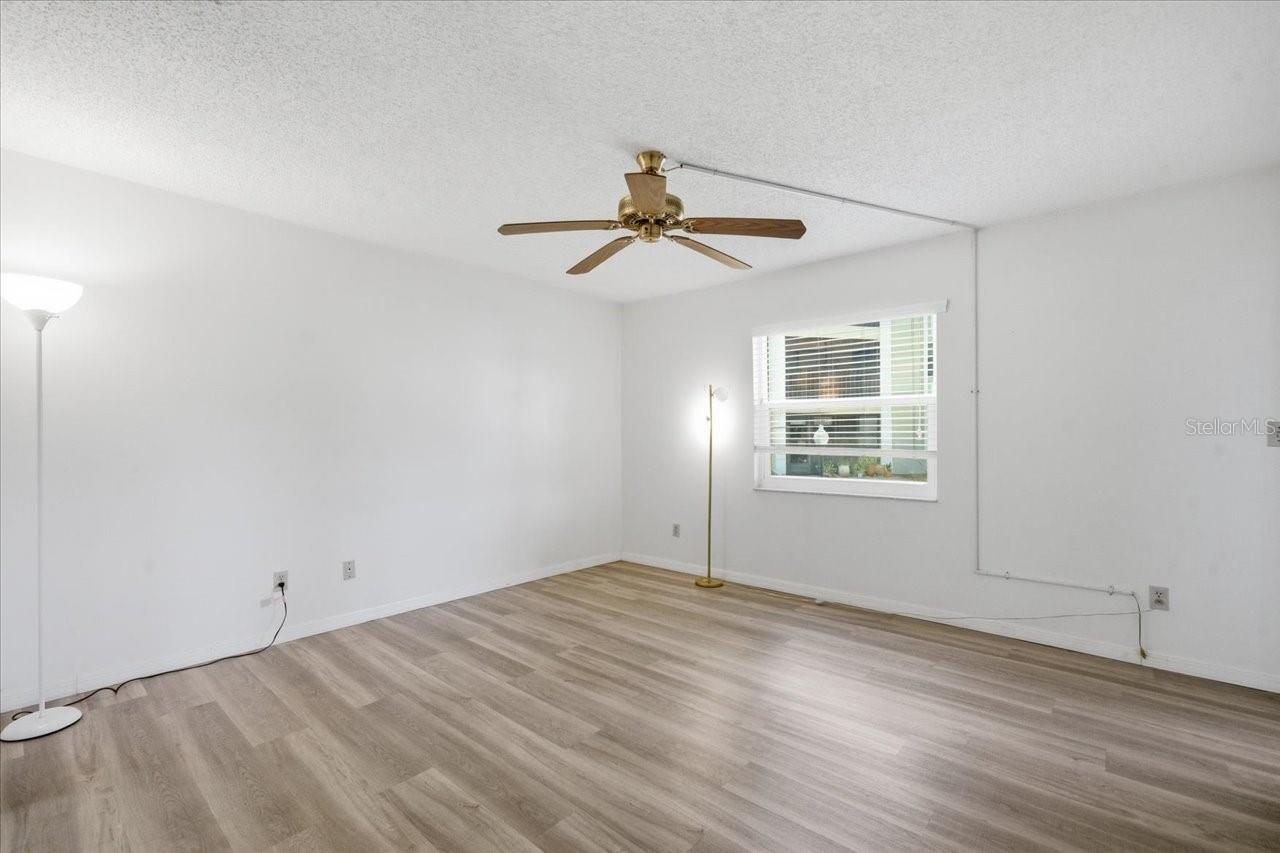 3399 MERMOOR DR #101 — photo 18