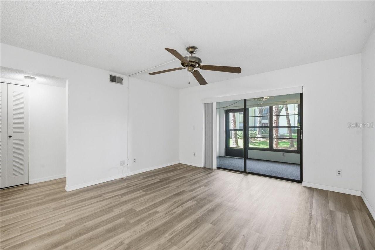 3399 MERMOOR DR #101 — photo 16