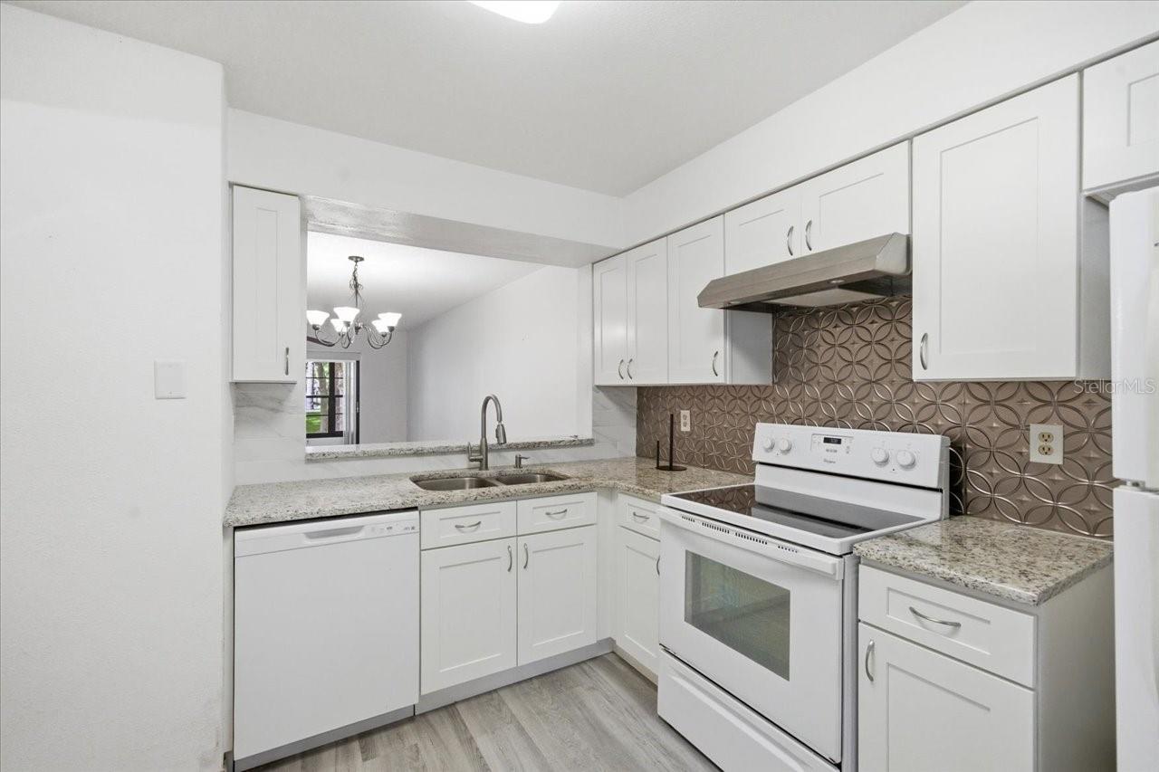 3399 MERMOOR DR #101 — photo 8