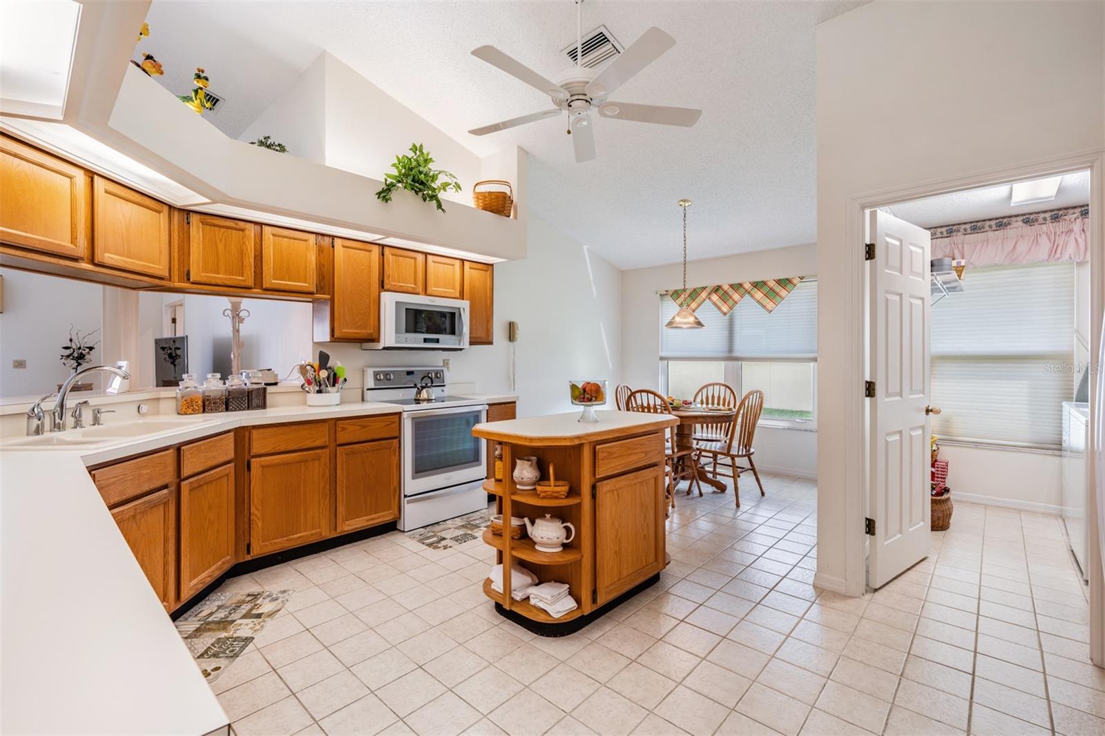 9008 QUAIL CREEK DR — photo 12