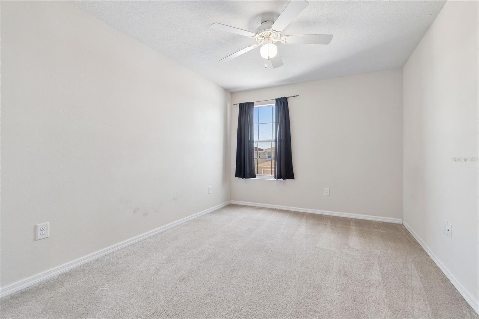 11926 GRAND KEMPSTON DR — photo 32