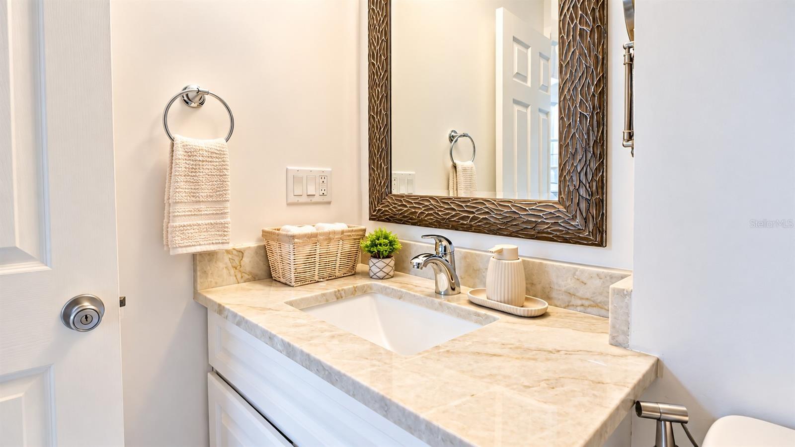 1307 NORMANDY CIR — photo 25