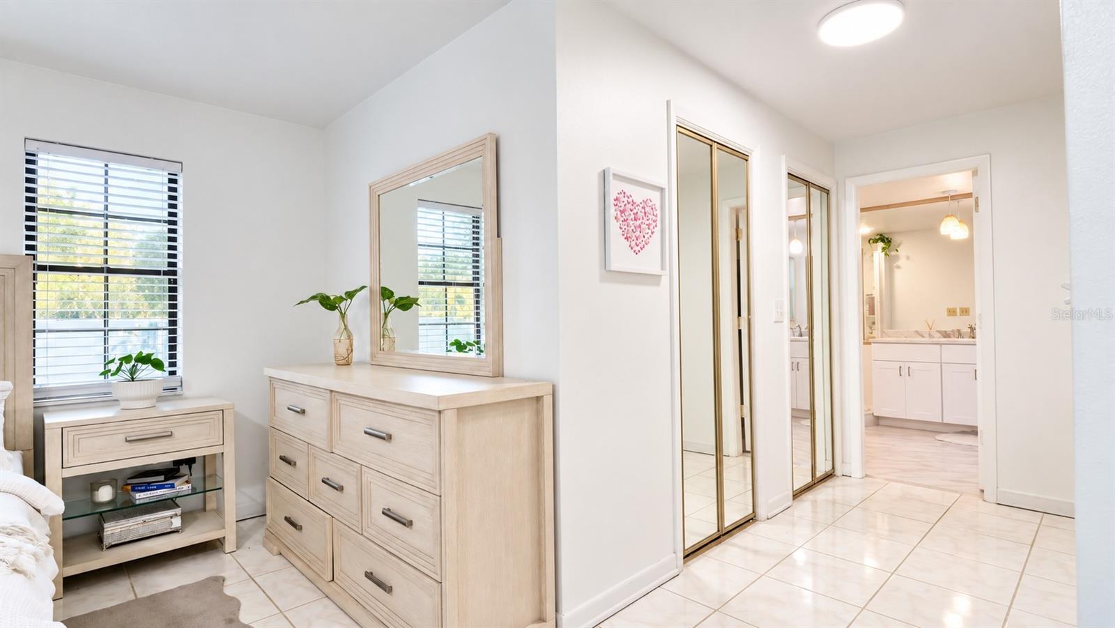 1307 NORMANDY CIR — photo 13