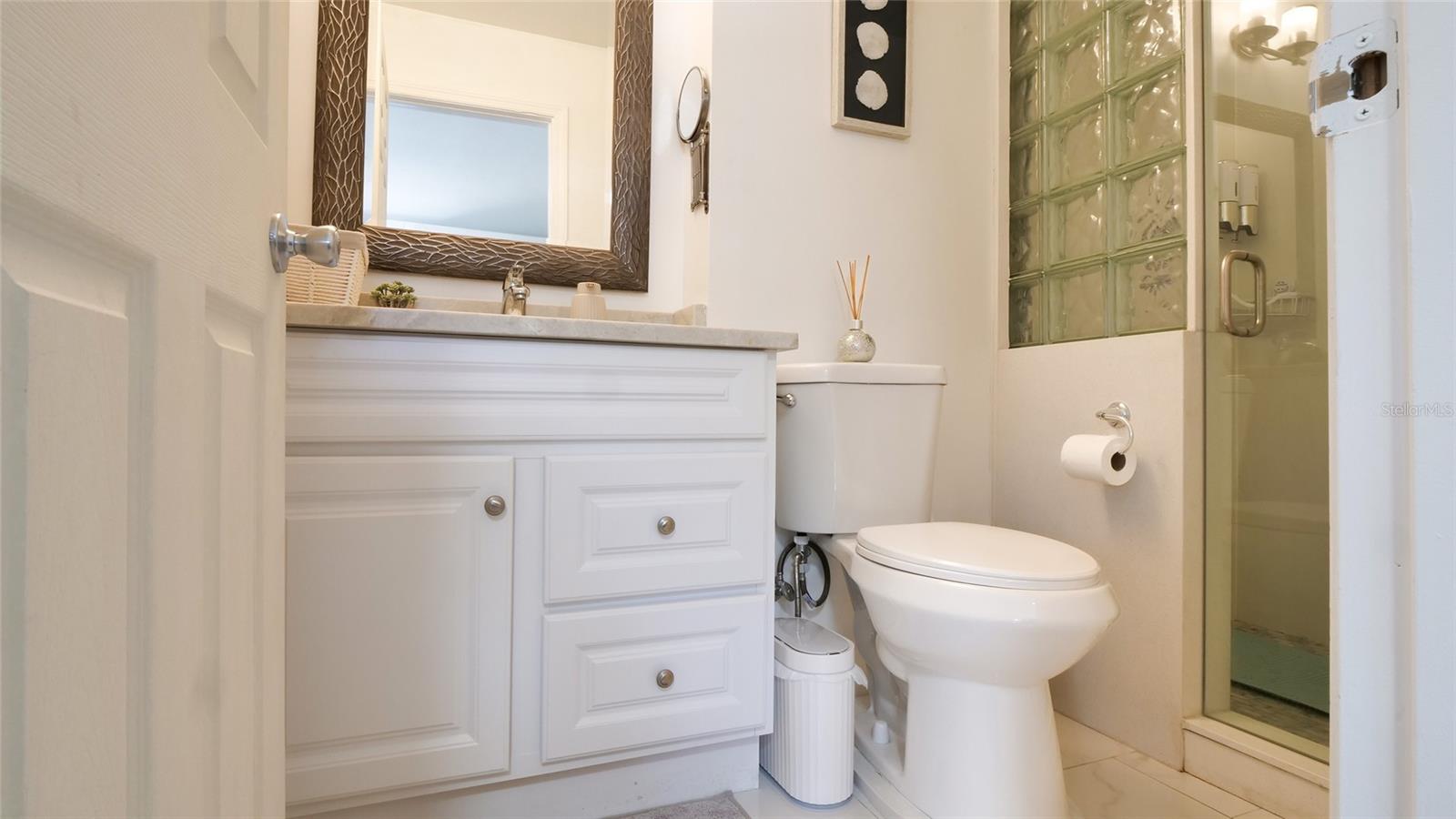 1307 NORMANDY CIR — photo 26