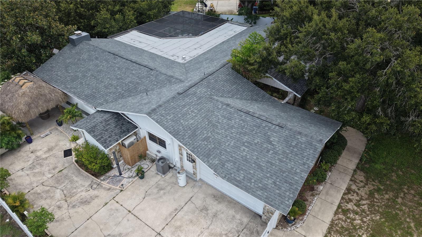 1307 NORMANDY CIR — photo 39