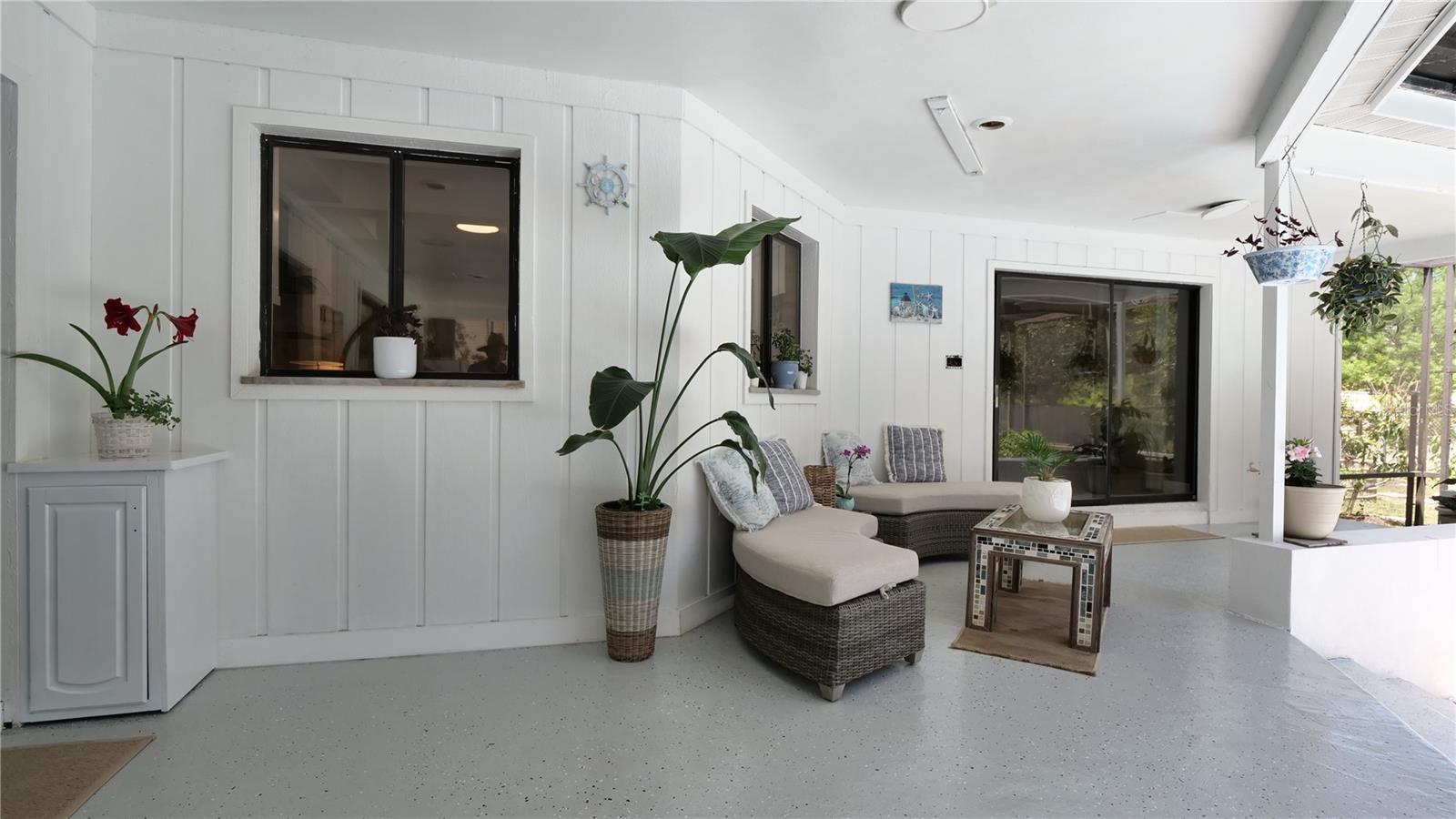 1307 NORMANDY CIR — photo 51