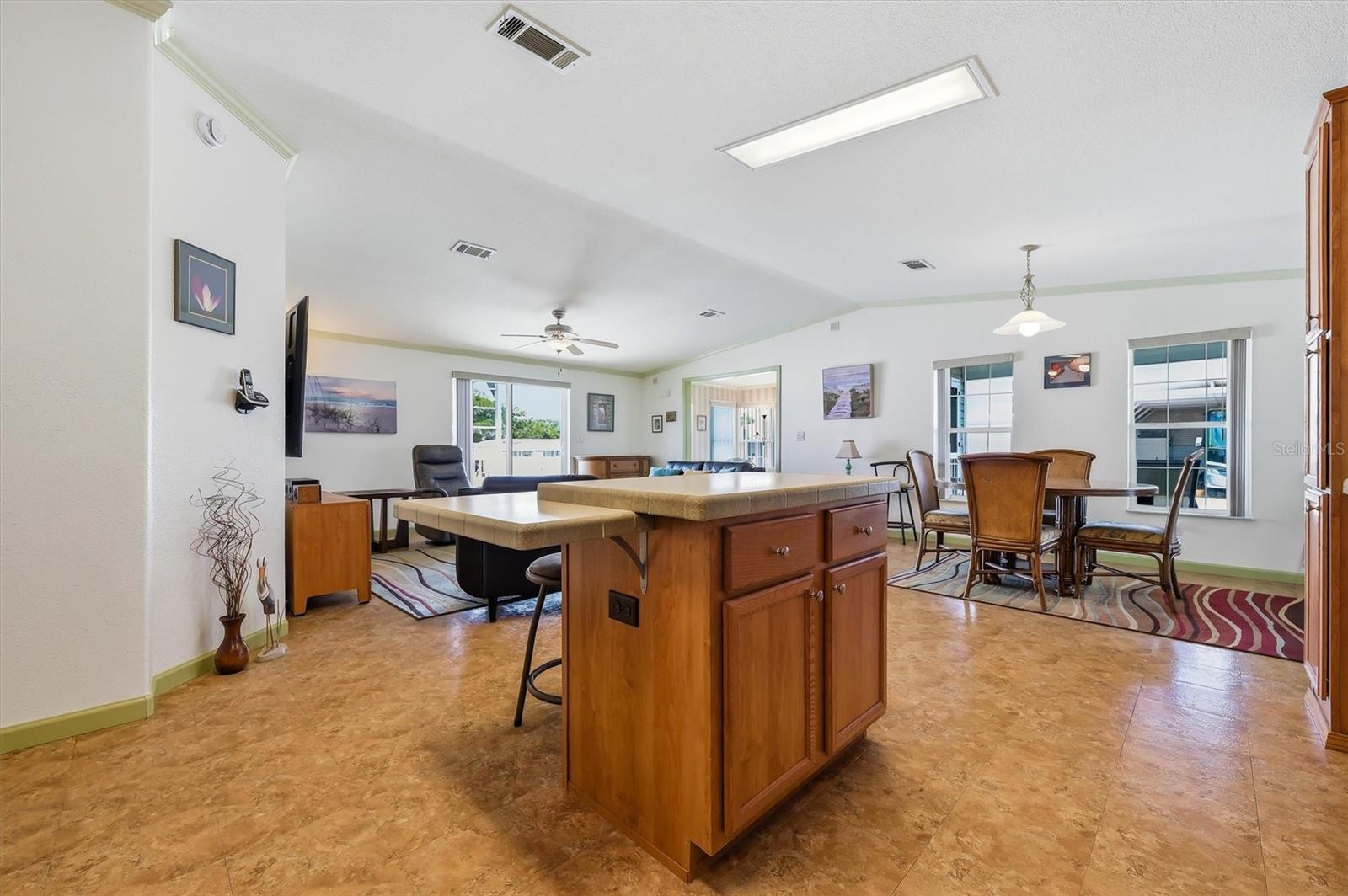 10027 EQUITY AVE — photo 31