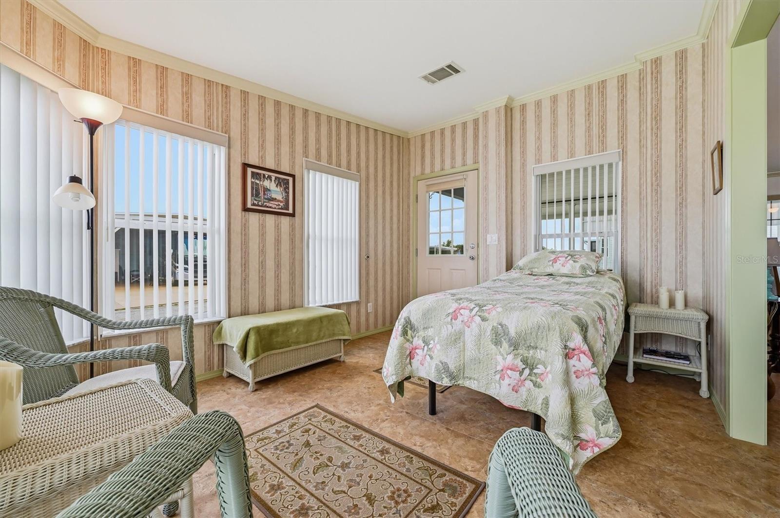 10027 EQUITY AVE — photo 44