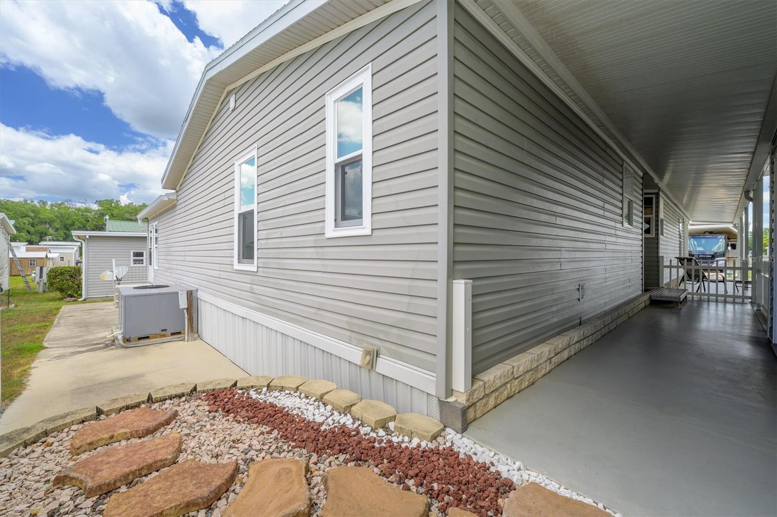 10027 EQUITY AVE — photo 16