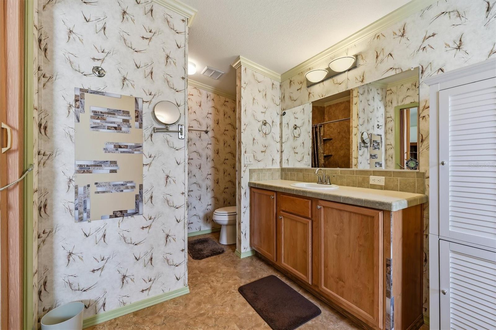 10027 EQUITY AVE — photo 36