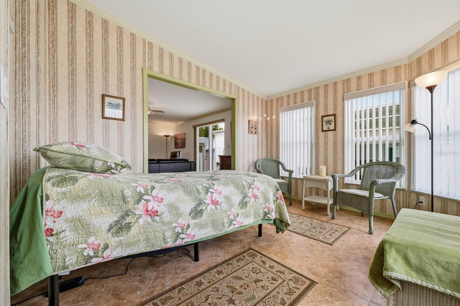 10027 EQUITY AVE — photo 43