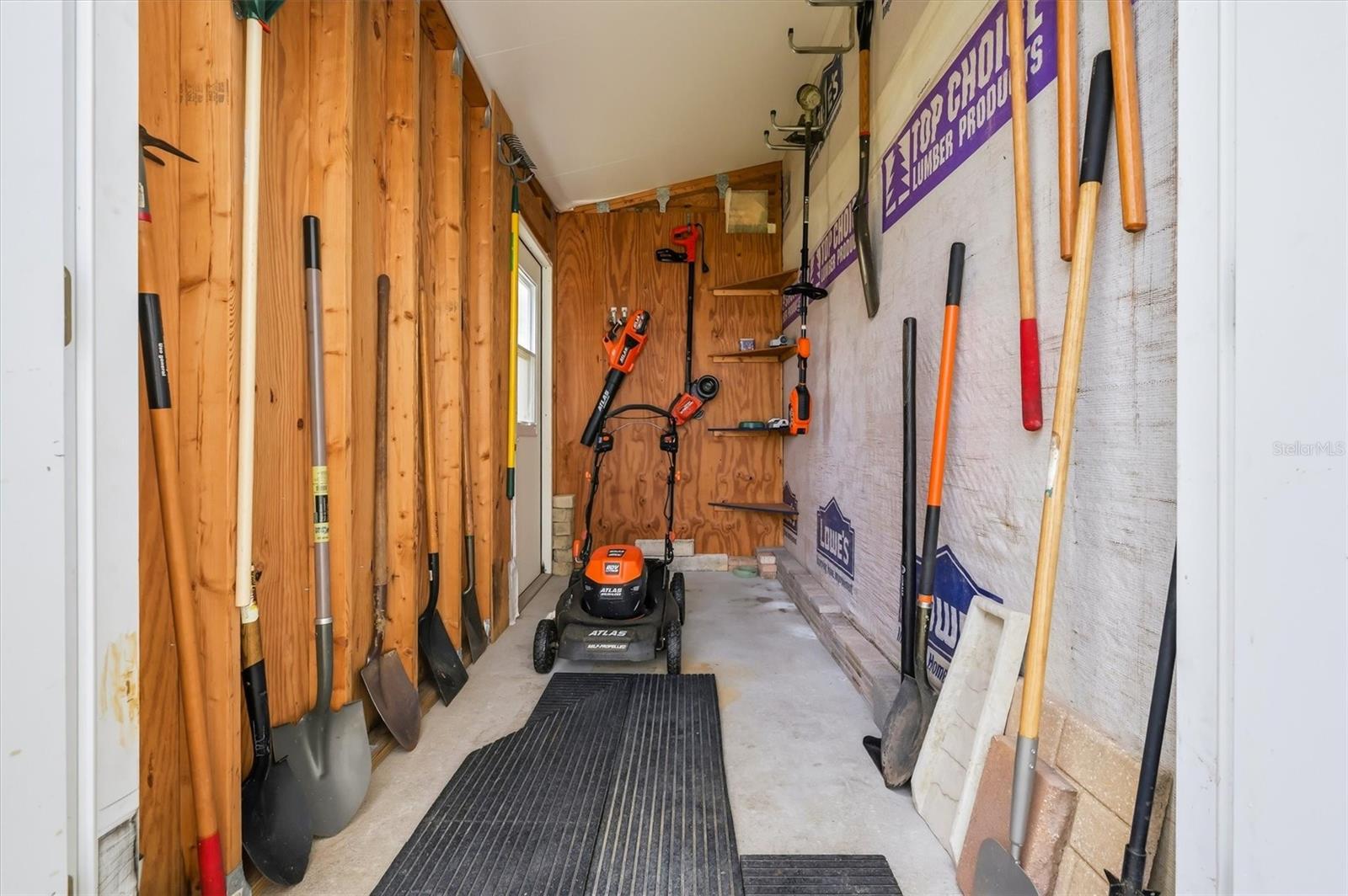10027 EQUITY AVE — photo 17