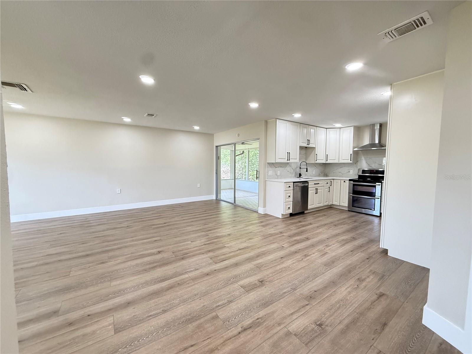 10501 HARDWOOD CT — photo 14