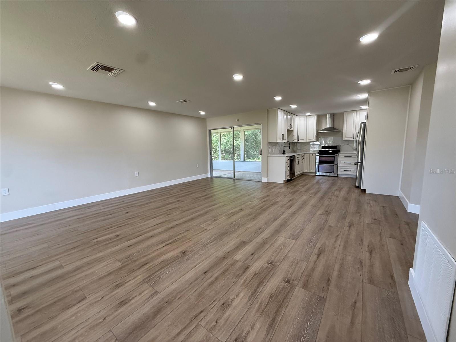 10501 HARDWOOD CT — photo 7