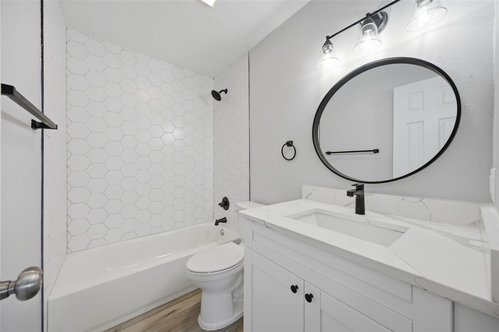 13615 GARRIS DR — photo 15