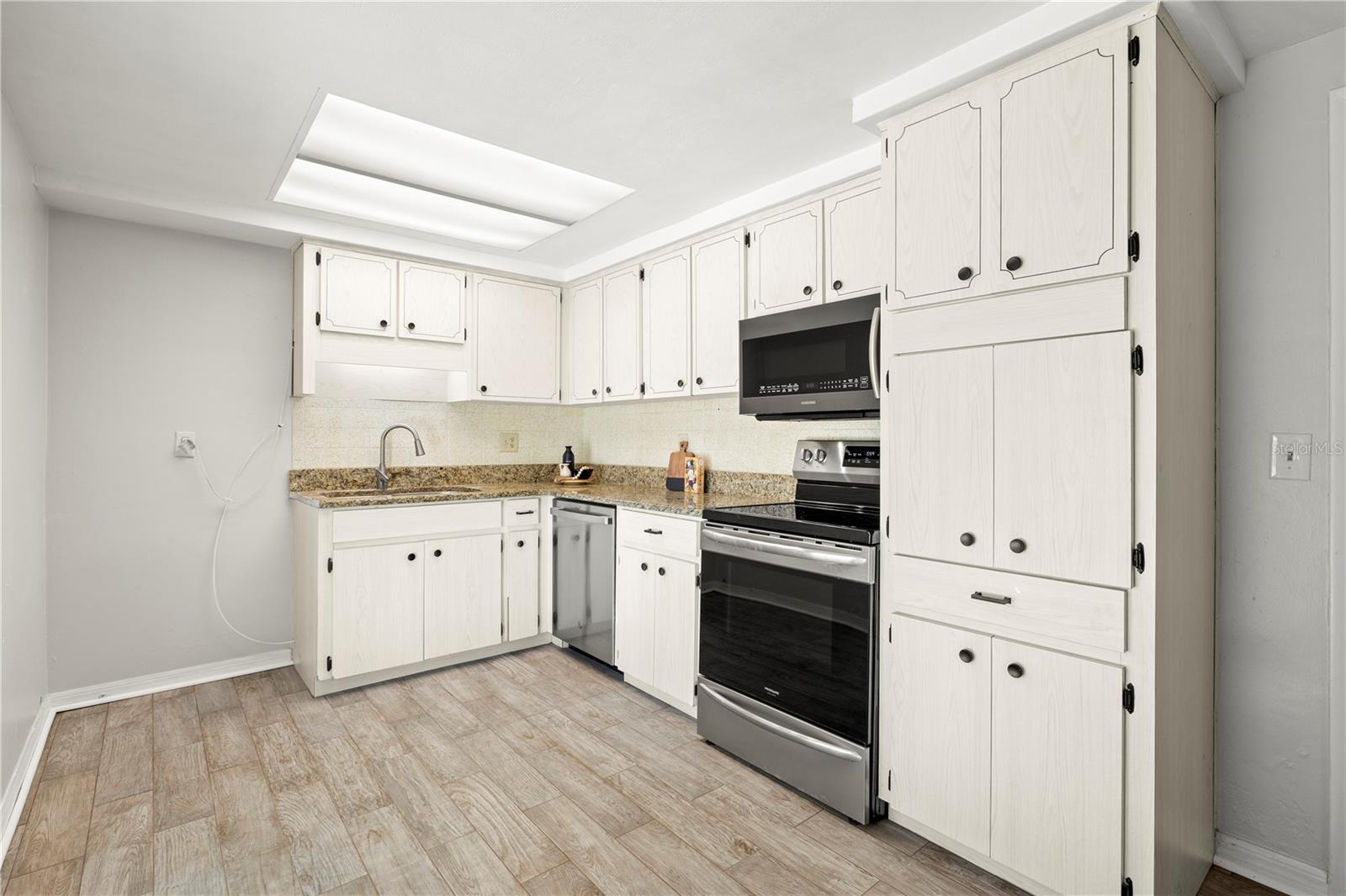 5041 BAY BLVD — photo 8