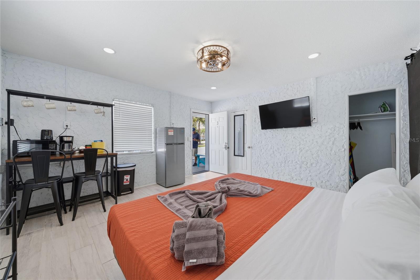 602 POINSETTIA AVE — photo 23