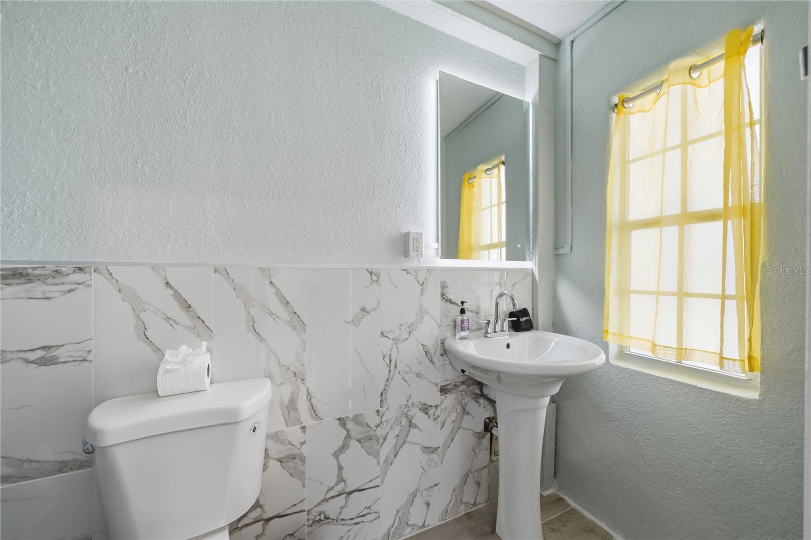 602 POINSETTIA AVE — photo 20