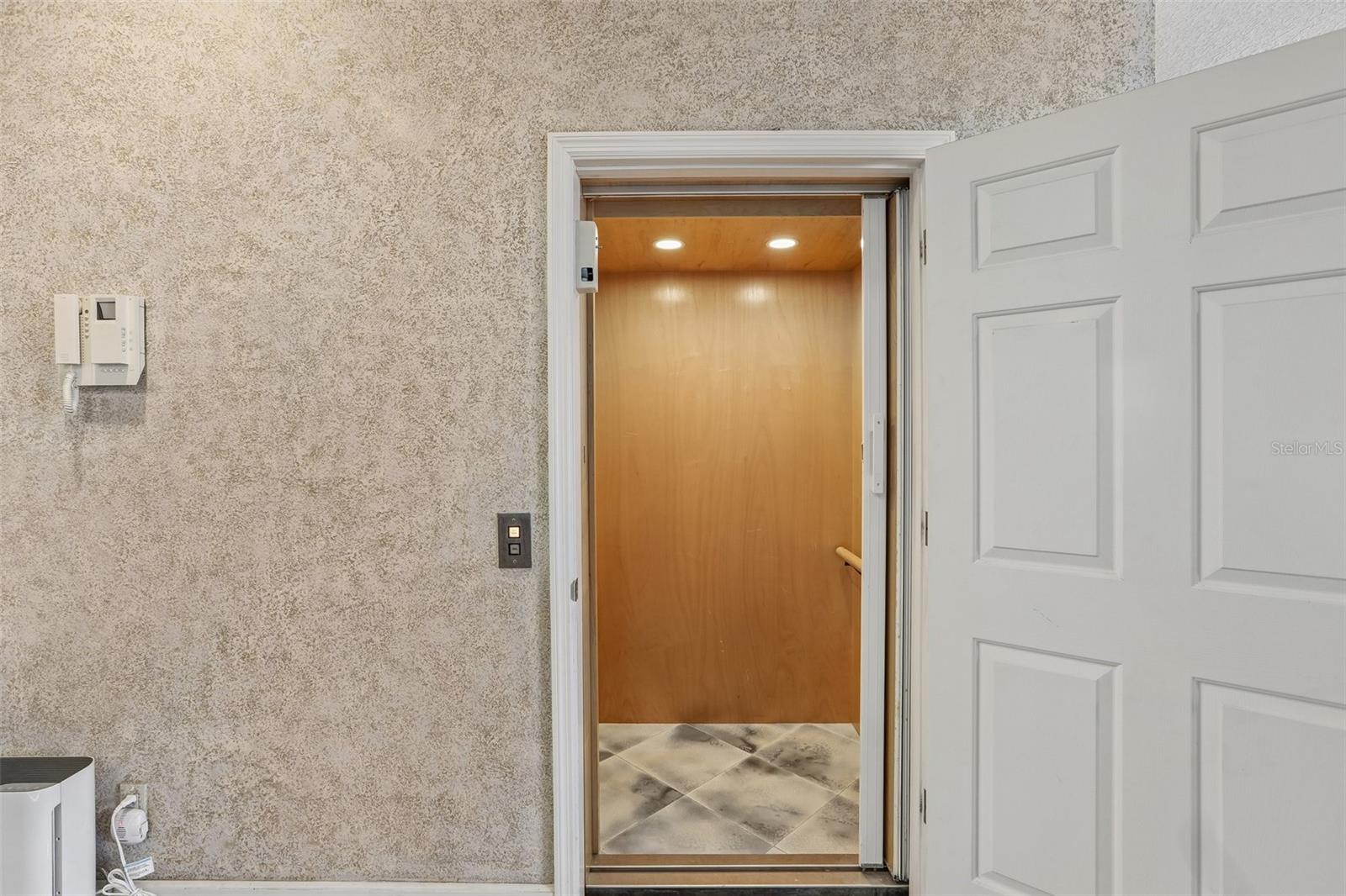 113 YACHT CLUB CIR — photo 5