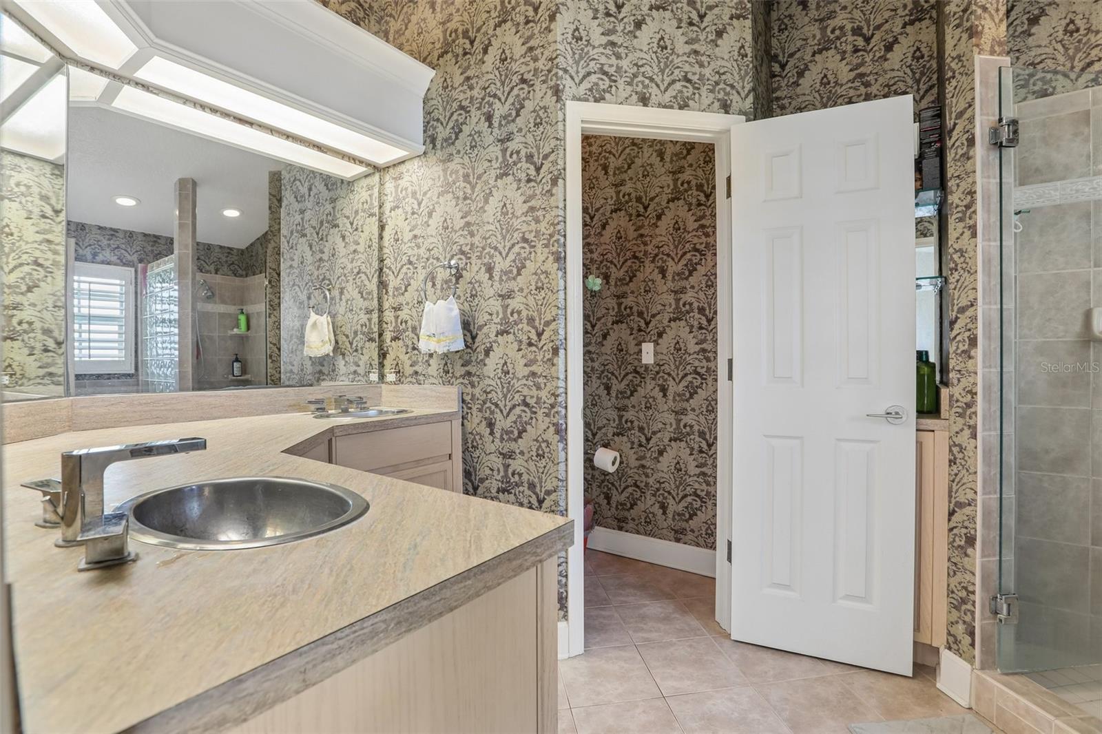 113 YACHT CLUB CIR — photo 27