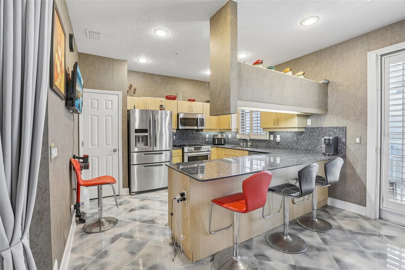 113 YACHT CLUB CIR — photo 12