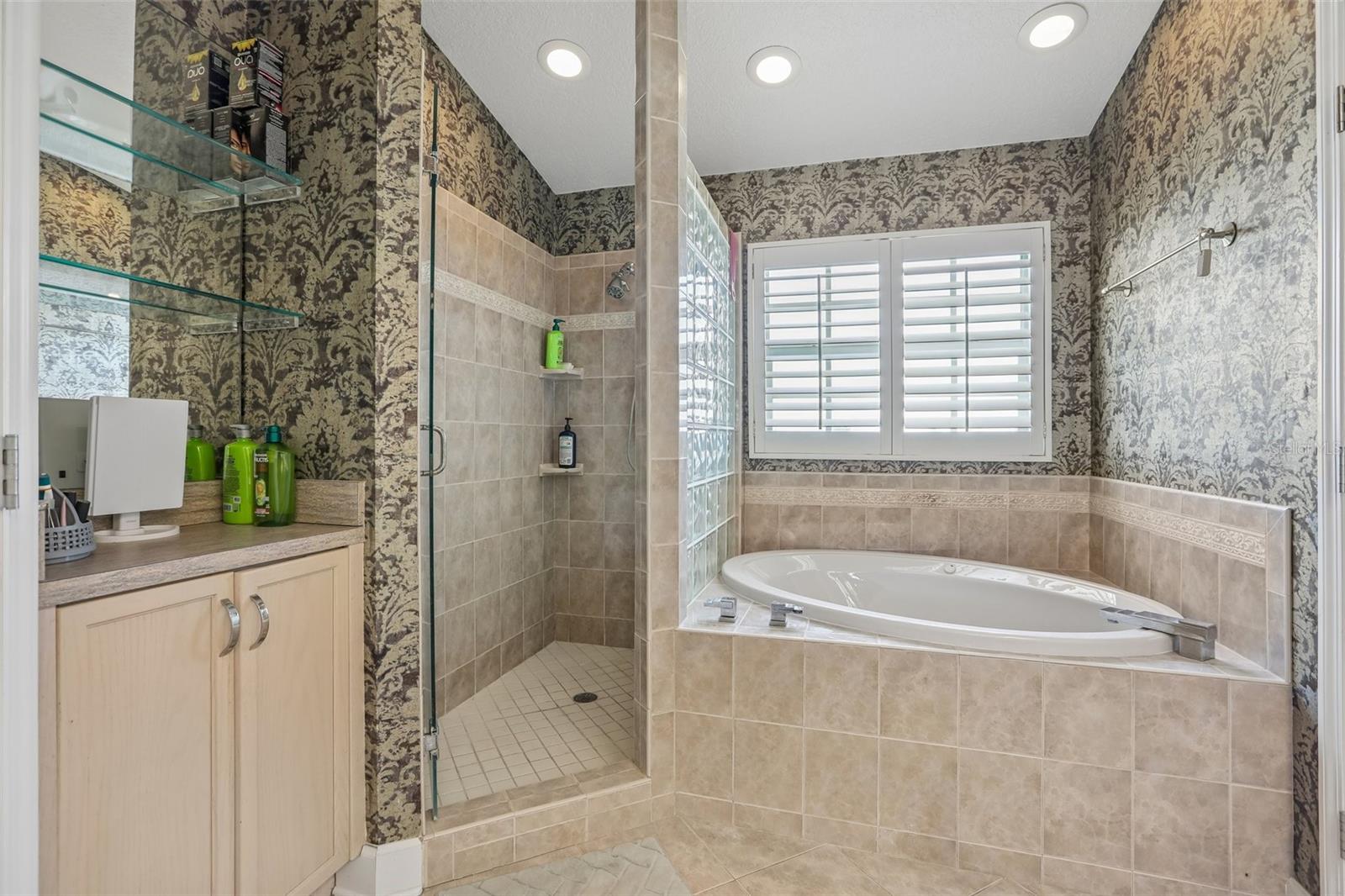 113 YACHT CLUB CIR — photo 28