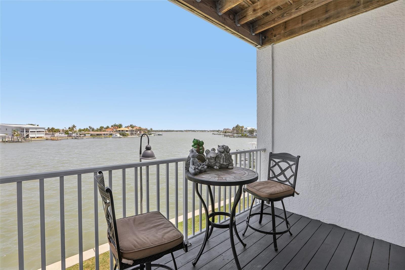 113 YACHT CLUB CIR — photo 32