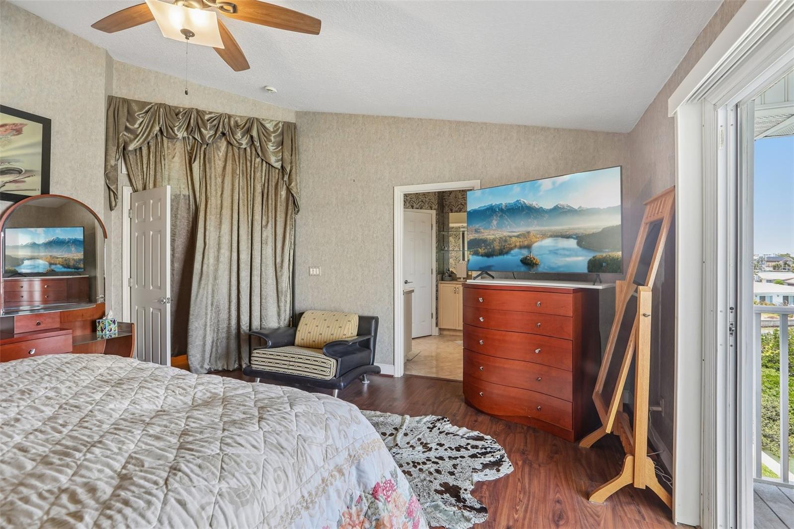113 YACHT CLUB CIR — photo 26