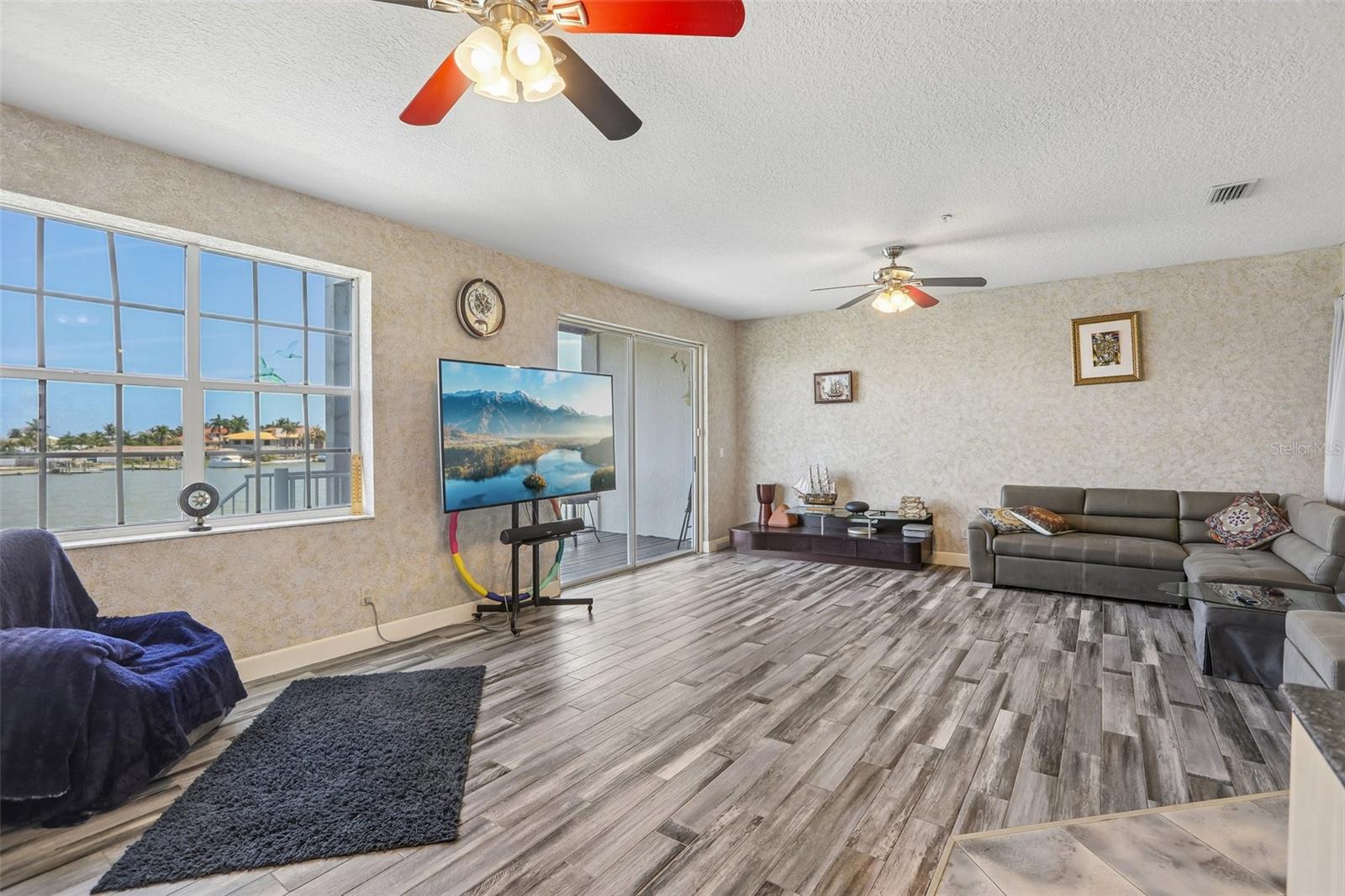 113 YACHT CLUB CIR — photo 6